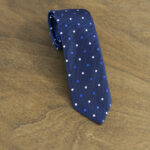 Cravatta a pois fondo blu mod. 106