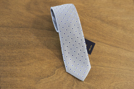 Cravatta a pois fondo grigio chiaro mod. 108