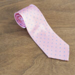 Cravatta a pois fondo rosa mod. 253