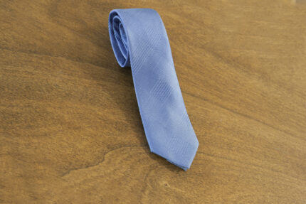 Cravatta fantasia fondo celeste mod. 026