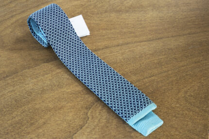 Cravatta in maglina fantasia fondo verde mod. 304