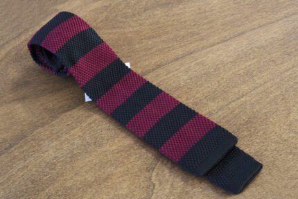 Cravatta in maglina a righe fondo nero/bordeaux mod. 309