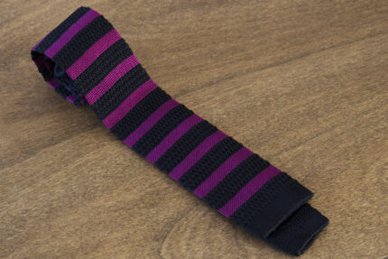 Cravatta in maglina a righe fondo nero/bordeaux mod. 315