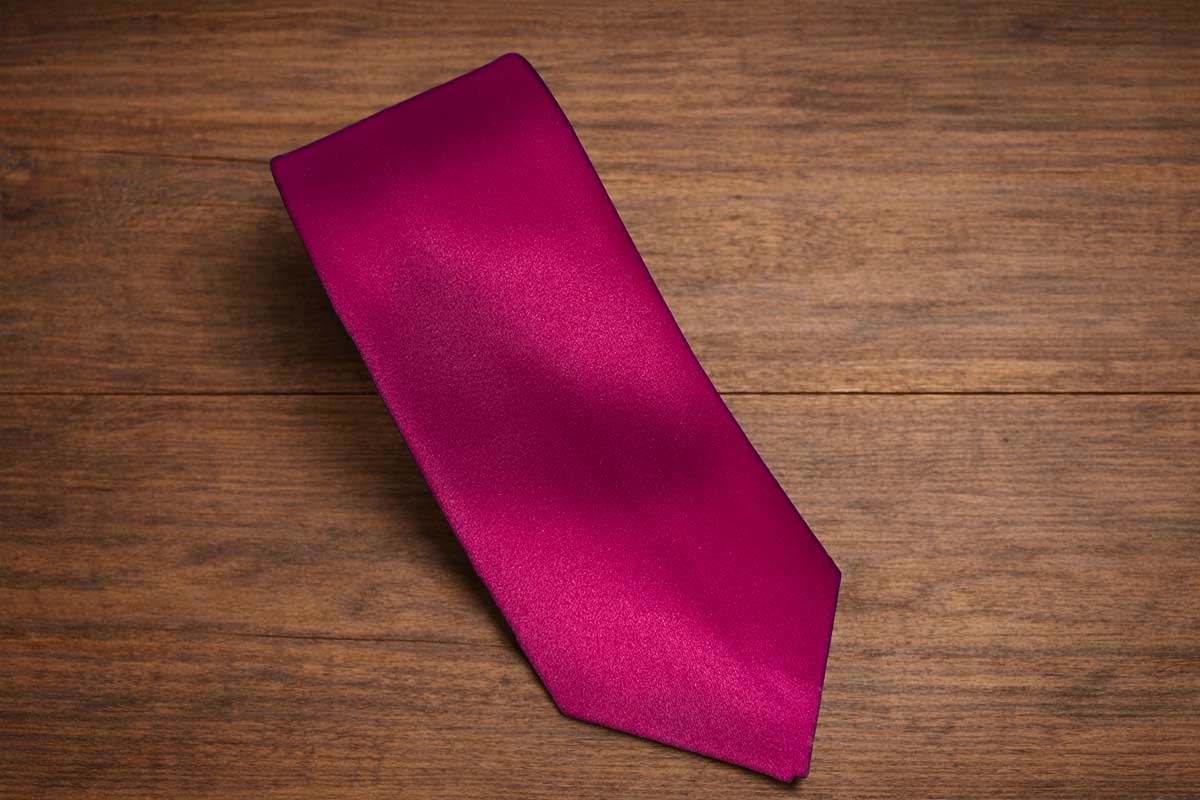 CR493 Cravatta Tinta unita Fucsia 493 - immagine 1